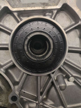 Load image into Gallery viewer, TRANSFER CASE BMW 530xi 528xi 328xi 332xi 2006 06 2007 07 2008 08 09 2010 10 - NW567148