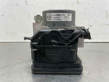 Load image into Gallery viewer, ABS Pump Cadillac XTS 2017 - NW567527