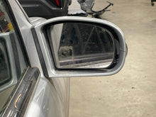 Load image into Gallery viewer, Side View Mirror Mercedes C240 C320 C230 C280 2001 01 02 03 04 05 06 07 Right - NW568018