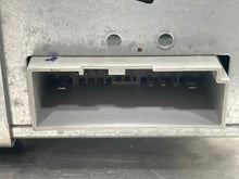 Load image into Gallery viewer, RADIO Hyundai Sonata 2006 06 2007 07 AM/FM/CD/MP3 - NW517428