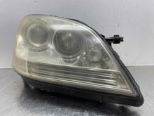 Load image into Gallery viewer, HEADLIGHT LAMP ASSEMBLY ML320 ML350 ML500 ML550 ML63 06-08 Right - NW517872