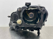 Load image into Gallery viewer, HEADLIGHT LAMP ASSEMBLY ML320 ML350 ML500 ML550 ML63 06-08 Right - NW517872