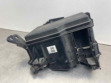 Load image into Gallery viewer, Fuse Box Toyota Venza 2009 - NW476509