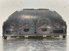 Load image into Gallery viewer, SPEEDOMETER CLUSTER Volvo S80 1999 99 2000 00 - NW524262
