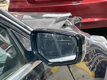 Load image into Gallery viewer, Side View Door Mirror Cadillac CTS 2015 - NW568888