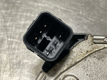 Load image into Gallery viewer, THROTTLE BODY BMW 740i 335i 535i Z4 2007 07 08 09 10 11 12 13 3.0L - NW177786