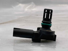 Load image into Gallery viewer, Mass Air Flow Sensor Meter MAF 135i 335i 535i 740i 740il M1 X6 Z4 07-13 - NW4808