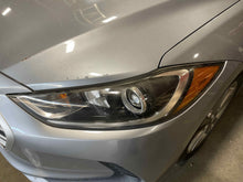 Load image into Gallery viewer, HEADLIGHT LAMP ASSEMBLY - NW569266