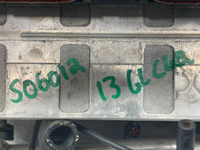 Load image into Gallery viewer, INTAKE MANIFOLD E250 Van CL550 CL600 CL63 CL65 CLS400 CLS550 11-20 - NW537586