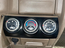 Load image into Gallery viewer, AC HEATER TEMP CONTROL Honda CRV 2002 02 2003 03 04 05 06 - NW569487