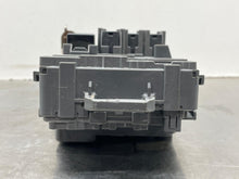 Load image into Gallery viewer, Multifunction Computer Honda CRV CR-V 2002 02 2003 03 2004 04 05 06 Auto - NW569672
