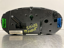 Load image into Gallery viewer, SPEEDOMETER CLUSTER Passat 1999 99 Auto - NW162192