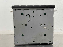Load image into Gallery viewer, Radio Honda CRV 2002 02 2003 03 2004 04 Am Fm 6 CD Cassette - NW543469