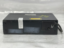 Load image into Gallery viewer, CD Changer Audi TT 2000 00 2001 01 02 03 04 05 06 - NW136232