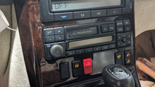 Load image into Gallery viewer, Cd Changer Mercedes SL320 SL500 SL600 1994 94 1995 95 1996 96 1997 97 1998 98 - NW414002