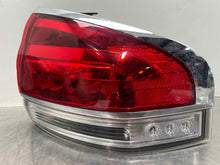 Load image into Gallery viewer, TAIL LIGHT LAMP ASSEMBLY Lincoln MKX 11 12 13 14 15 Right - NW552214