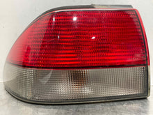 Load image into Gallery viewer, OUTER TAIL LIGHT LAMP Saab 9-3 99 00 01 02 03 Left - NW555858