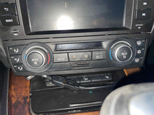 Load image into Gallery viewer, Temp Climate AC Heater Control BMW 328i 128i 135i 335i M3 2007 07 2008 08 09 - NW570916