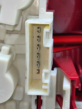 Load image into Gallery viewer, OUTER TAIL LIGHT LAMP 323i 325ci 325i 328i 330ci 330i 06-08 Right - NW571049