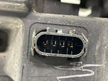 Load image into Gallery viewer, HEADLIGHT LAMP ASSEMBLY Trailblazer Trailblazer Ext 02-09 Right - NW564115