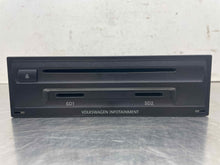 Load image into Gallery viewer, Radio Volkswagen Touareg 2016 - NW564817
