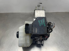 Load image into Gallery viewer, Brake Master Cylinder INFINITI QX56 2012 - NW546401