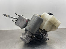 Load image into Gallery viewer, Brake Master Cylinder INFINITI QX56 2012 - NW546401