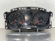 Load image into Gallery viewer, SPEEDOMETER CLUSTER Volkswagen Golf 2015 15 2016 16 2017 17 - NW572621