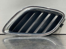 Load image into Gallery viewer, GRILL Saab 9-5 2002 02 2003 03 2004 04 2005 05 - NW98685