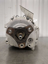 Load image into Gallery viewer, TRANSFER CASE Mercedes-Benz E300 E350 E400 E550 17 18 19 20 - NW572501