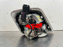 Load image into Gallery viewer, Tail Lamp Light CASCADA 2016 - NW576752
