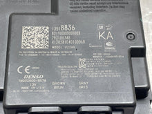 Load image into Gallery viewer, Computer Cadillac XT5 2021 - NW578302
