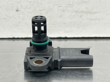 Load image into Gallery viewer, Mass Air Flow Sensor Meter MAF 135i 335i 535i 740i 740il M1 X6 Z4 07-13 - NW581178