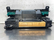 Load image into Gallery viewer, TEMPERATURE CONTROLS Audi A6 Allroad 2003 03 2004 04 2005 05 - NW581161