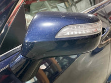 Load image into Gallery viewer, Side View Door Mirror Acura RDX 2017 - NW573457