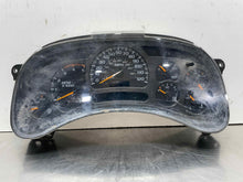 Load image into Gallery viewer, SPEEDOMETER CLUSTER Silverado 2500 Pickup Silverado 3500 03-04 - NW588434