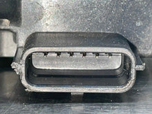 Load image into Gallery viewer, THROTTLE BODY Infiniti G37 G35 370Z Q60 2007 07 2008 08 09 - 14 Right - NW574116
