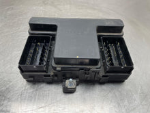 Load image into Gallery viewer, Fuse Box Lincoln MKZ 2013 - NW494821
