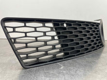 Load image into Gallery viewer, Grille SAAB 9-5 2006 - NW98683