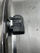 Load image into Gallery viewer, WHEEL RIM QX60 16-19 18x7-1/2 ALLOY 18x7-1/2, 5 lug, 4-1/2" - NW575026