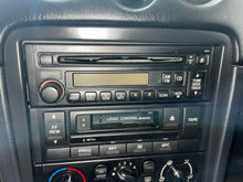 Load image into Gallery viewer, Radio MAZDA MX-5 MIATA 1999 - NW576137