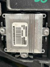 Load image into Gallery viewer, Headlight Lamp Assembly VOLVO 80 SERIES 2013 - NW577535