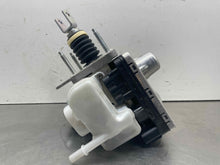 Load image into Gallery viewer, ABS Pump Ford Explorer 2022 - NW577796