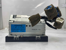 Load image into Gallery viewer, INFORMATION DISPLAY Toyota Prius 2001 01 2002 02 03 - NW105952
