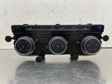 Load image into Gallery viewer, TEMPERATURE CONTROLS Volkswagen Golf Golf GTI 2017 17 - NW579255