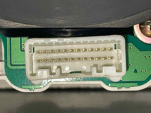 Load image into Gallery viewer, SPEEDOMETER CLUSTER 350Z 2004 04 Auto - NW579583