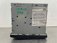 Load image into Gallery viewer, RADIO Nissan 350Z 2004 04 AM FM 6 CD - NW579275