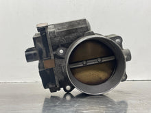 Load image into Gallery viewer, THROTTLE BODY Escaldes Silverado Tahoe Hummer Sierra 2500 Pickup 2009 09 10 11 - NW579298