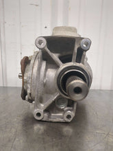 Load image into Gallery viewer, Transfer Case Volkswagen Golf 2017 - NW579827