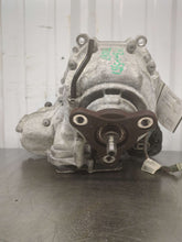 Load image into Gallery viewer, TRANSFER CASE 228I 320i 328D 328i 328I GT 335i 335i GT 428i 435i 12-15 - NW579715